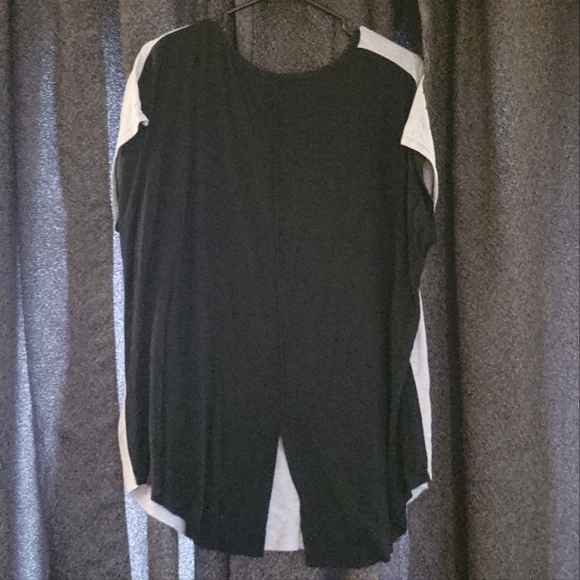 ‼️ Euc Star Print Shirt Size 2X - Picture 2 of 3